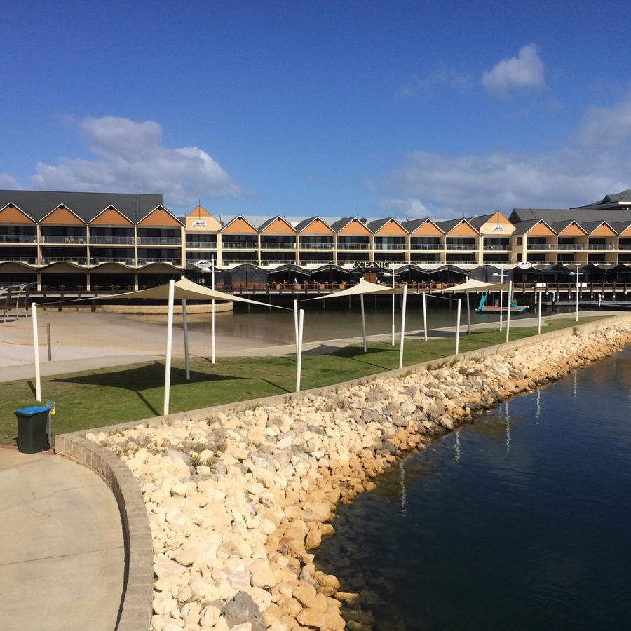Breakwater Short Stay Mandurah Exterior photo
